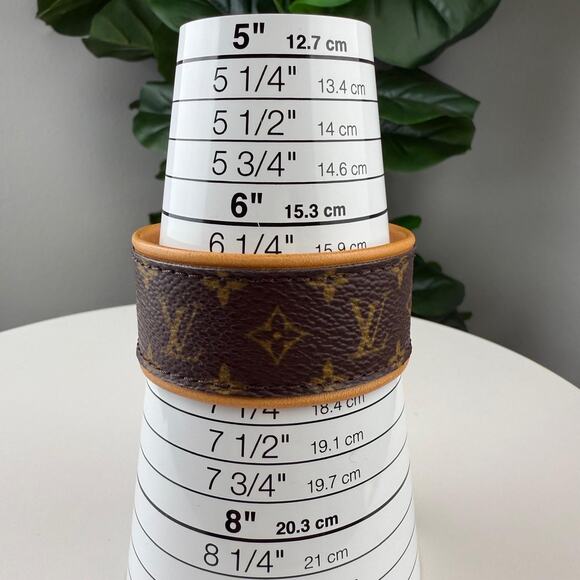💎✨Authentic LOUIS VUITTON Monogram Canvas Save It Cuff Bracelet  Size 6 1/2" - Picture 3 of 5
